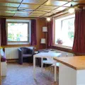Table repas et coin salon